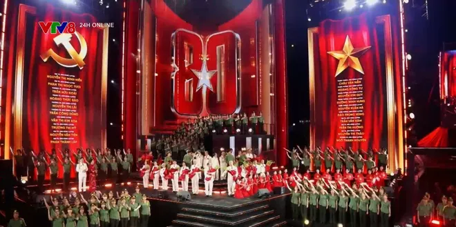 Xúc động Gala nghệ thuật đặc biệt "Tổ quốc bình yên"- Ảnh 13. Xúc động Gala nghệ thuật đặc biệt "Tổ quốc bình yên"- Ảnh 13.