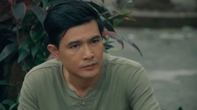 Dưới ô cửa sáng đèn - Tập 26: Nhìn Diệu lên xe sang của Sơn, Sinh vừa cay, vừa tự ti- Ảnh 10.