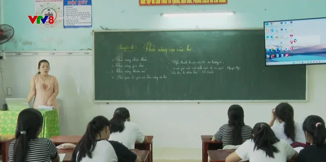 Xã đầu tiên tại Đà Nẵng ban hành quy định quản lý điện thoại đối với học sinh dưới 16 tuổi- Ảnh 3. Xã đầu tiên tại Đà Nẵng ban hành quy định quản lý điện thoại đối với học sinh dưới 16 tuổi- Ảnh 3.