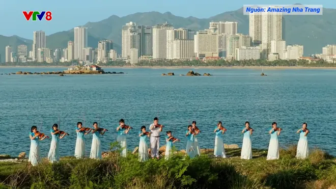 Sự cộng hưởng du lịch từ Festival Biển 2026: Khi "Vịnh Ngọc" không chỉ bừng sáng trên sân khấu- Ảnh 1. Sự cộng hưởng du lịch từ Festival Biển 2026: Khi "Vịnh Ngọc" không chỉ bừng sáng trên sân khấu- Ảnh 1.