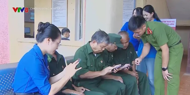 Nghị trường Thanh Hóa: Không né tránh những "vùng lõm" giáo dục và công nghệ- Ảnh 7. Nghị trường Thanh Hóa: Không né tránh những "vùng lõm" giáo dục và công nghệ- Ảnh 7.