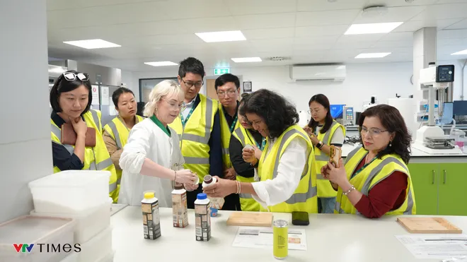 Từ đồng cỏ 5 thế hệ Ireland đến bàn ăn Việt: Sức hút của những giọt sữa “thuần tự nhiên” - Ảnh 8.
