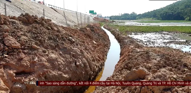 Đắk Lắk: Khắc phục bồi lấp kênh mương do thi công cao tốc- Ảnh 2. Đắk Lắk: Khắc phục bồi lấp kênh mương do thi công cao tốc- Ảnh 2.