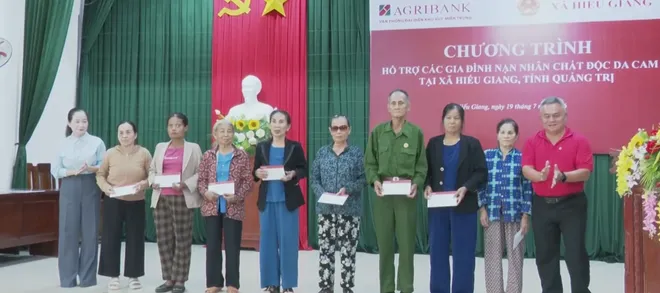 Hành trình về nguồn: Mạch ngầm tri ân và trách nhiệm với hiện tại- Ảnh 4. Hành trình về nguồn: Mạch ngầm tri ân và trách nhiệm với hiện tại- Ảnh 4.