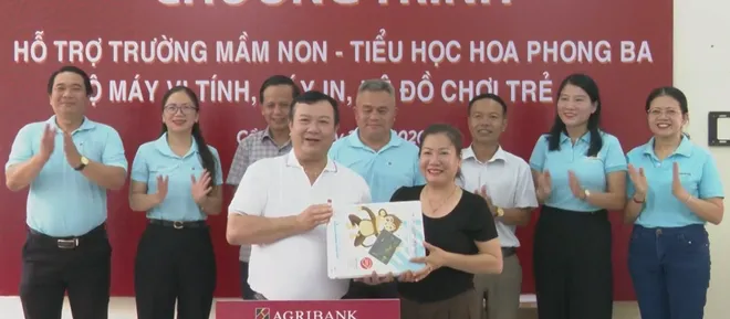 Hành trình về nguồn: Mạch ngầm tri ân và trách nhiệm với hiện tại- Ảnh 2. Hành trình về nguồn: Mạch ngầm tri ân và trách nhiệm với hiện tại- Ảnh 2.