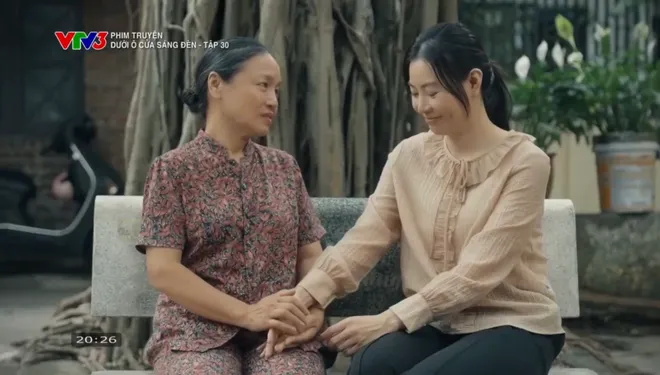 Dưới &ocirc; cửa s&aacute;ng đ&egrave;n - Tập 30: Bằng tỏ t&igrave;nh th&agrave;nh c&ocirc;ng với V&acirc;n - Ảnh 25.