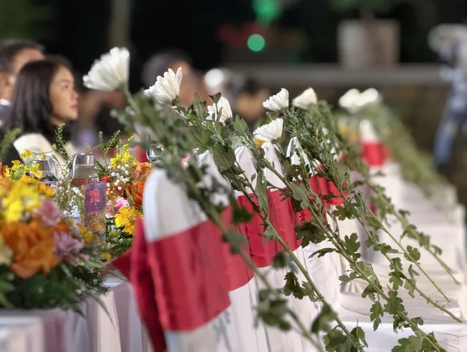 "Trường Sơn Đ&ocirc;ng gọi Trường Sơn T&acirc;y": Bản h&ugrave;ng ca tri &acirc;n rực s&aacute;ng giữa đại ng&agrave;n L&acirc;m Đồng- Ảnh 13.