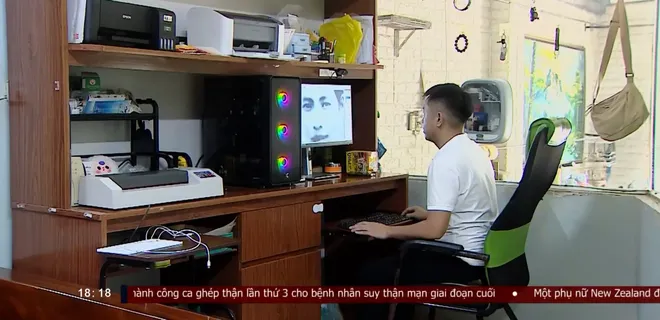 Thanh H&oacute;a: Thợ ảnh trẻ L&ecirc; Thế Thắng - Người &acirc;m thầm phục dựng ảnh tri &acirc;n liệt sĩ- Ảnh 2.