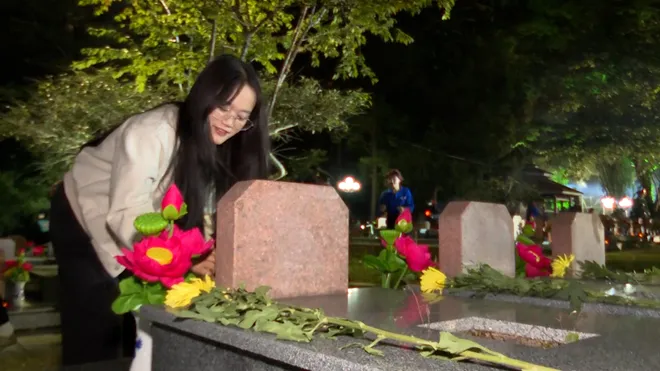 "Trường Sơn Đ&ocirc;ng gọi Trường Sơn T&acirc;y": Bản h&ugrave;ng ca tri &acirc;n rực s&aacute;ng giữa đại ng&agrave;n L&acirc;m Đồng- Ảnh 8.