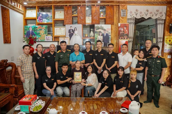 H&agrave;nh tr&igrave;nh vẽ lại ch&acirc;n dung của một thế hệ anh h&ugrave;ng- Ảnh 4.