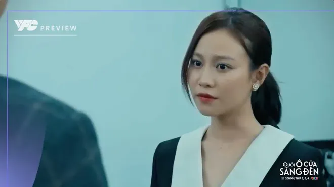 Dưới &ocirc; cửa s&aacute;ng đ&egrave;n - Tập cuối: &Ocirc;ng Đăng bắt gặp Diệu v&agrave; Sinh ngọt ng&agrave;o - Ảnh 10.