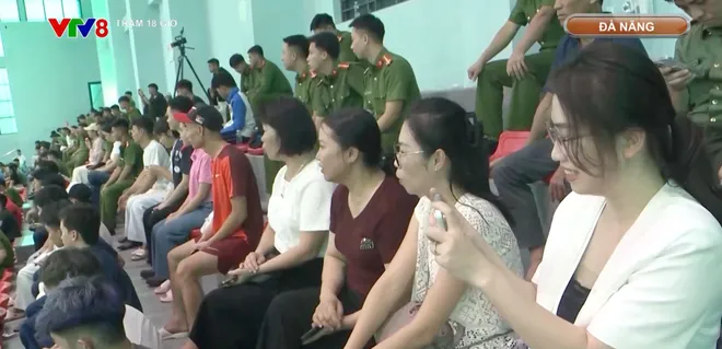 Sôi nổi các nội dung thi đấu võ thuật Công an nhân dân tại Đà Nẵng- Ảnh 4. Sôi nổi các nội dung thi đấu võ thuật Công an nhân dân tại Đà Nẵng- Ảnh 4.
