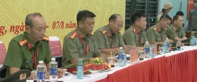 Sôi nổi các nội dung thi đấu võ thuật Công an nhân dân tại Đà Nẵng- Ảnh 3. Sôi nổi các nội dung thi đấu võ thuật Công an nhân dân tại Đà Nẵng- Ảnh 3.