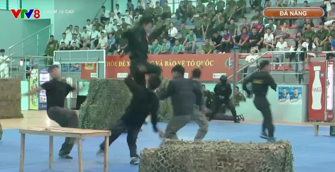 Sôi nổi các nội dung thi đấu võ thuật Công an nhân dân tại Đà Nẵng- Ảnh 2. Sôi nổi các nội dung thi đấu võ thuật Công an nhân dân tại Đà Nẵng- Ảnh 2.