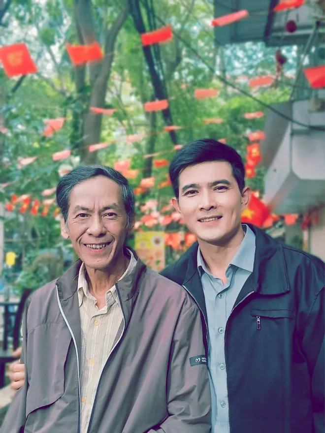 Loạt ảnh gây thương nhớ ở hậu trường Dưới ô cửa sáng đèn- Ảnh 9.