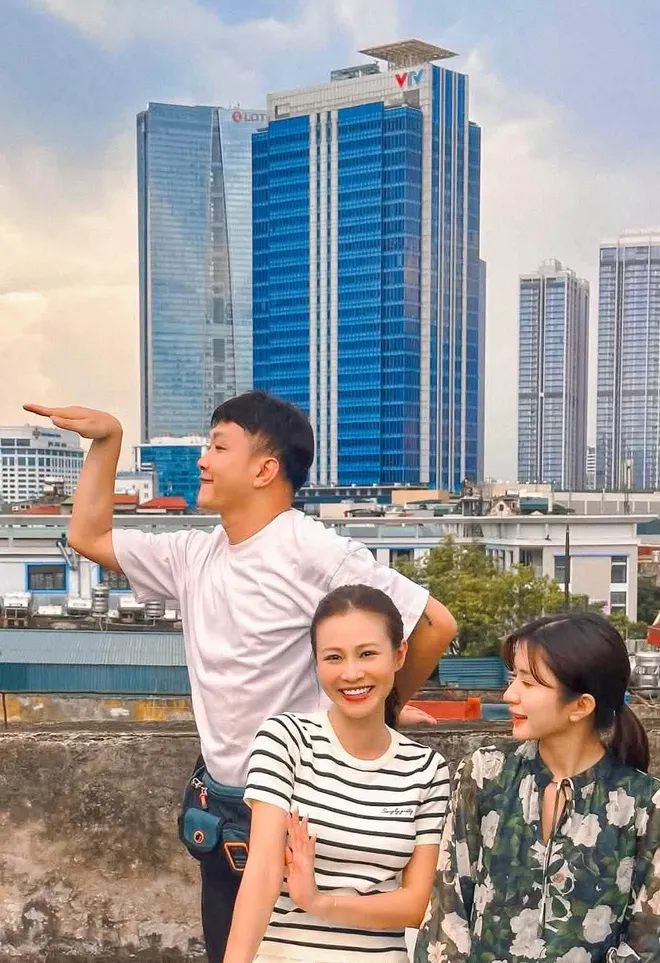 Loạt ảnh gây thương nhớ ở hậu trường Dưới ô cửa sáng đèn- Ảnh 11.