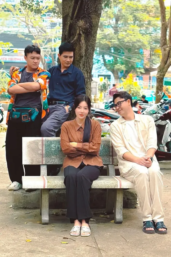 Loạt ảnh gây thương nhớ ở hậu trường Dưới ô cửa sáng đèn- Ảnh 22.