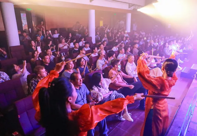 Ra mắt chương trình nghệ thuật “Chuyện Hà Nội - Một ngày rất Hà Nội” phục vụ du lịch Thủ đô - Ảnh 2.