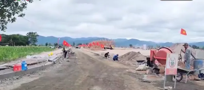 Gia Lai: Nỗ lực di dời người d&acirc;n ra khỏi v&ugrave;ng xung yếu- Ảnh 4.