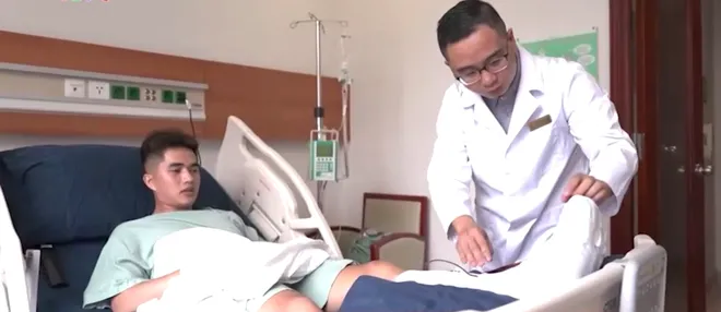 Kỳ tích y khoa: Thay xương sên bằng công nghệ in 3D cứu thanh niên khỏi nguy cơ tàn phế- Ảnh 6. Kỳ tích y khoa: Thay xương sên bằng công nghệ in 3D cứu thanh niên khỏi nguy cơ tàn phế- Ảnh 6.