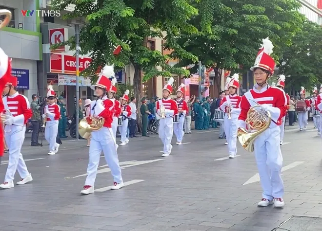 TP Hồ Chí Minh: 5.000 người đồng hành đi bộ "Vì nạn nhân chất độc da cam"- Ảnh 8.