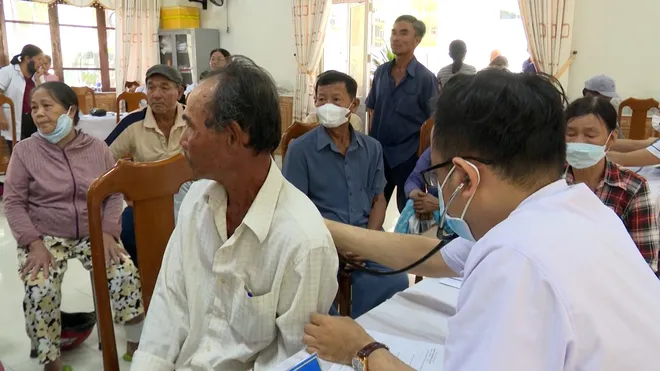 Đà Nẵng đẩy mạnh khám sức khỏe toàn dân: Thay đổi nhận thức, bảo vệ tương lai- Ảnh 6. Đà Nẵng đẩy mạnh khám sức khỏe toàn dân: Thay đổi nhận thức, bảo vệ tương lai- Ảnh 6.