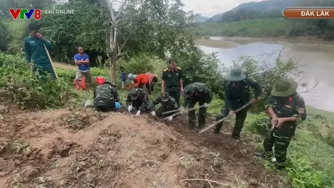 Thu thập nhiều nguồn tin giá trị tìm kiếm liệt sĩ tại Đắk Lắk- Ảnh 4. Thu thập nhiều nguồn tin giá trị tìm kiếm liệt sĩ tại Đắk Lắk- Ảnh 4.