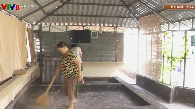 Mỗi nh&agrave; một căn g&aacute;c chống lũ: Người d&acirc;n chủ động ứng ph&oacute; trước thi&ecirc;n tai- Ảnh 1.