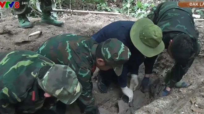 Thu thập nhiều nguồn tin giá trị tìm kiếm liệt sĩ tại Đắk Lắk- Ảnh 3. Thu thập nhiều nguồn tin giá trị tìm kiếm liệt sĩ tại Đắk Lắk- Ảnh 3.