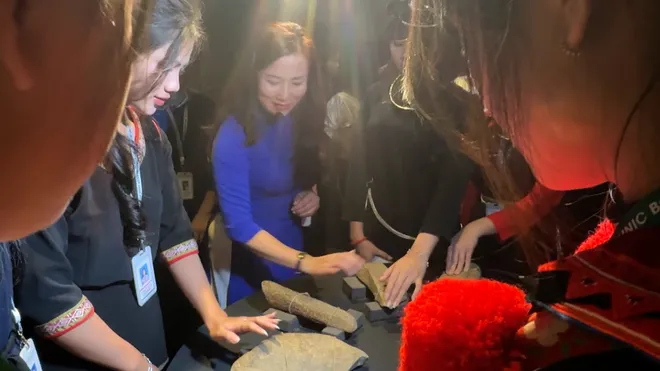 Âm thanh đại ngàn sống động trong không gian nghệ thuật tương tác- Ảnh 5. Âm thanh đại ngàn sống động trong không gian nghệ thuật tương tác- Ảnh 5.