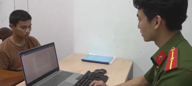 Giữ vững an ninh trật tự mùa du lịch: Điểm tựa tạo thương hiệu du lịch Đà Nẵng- Ảnh 2. Giữ vững an ninh trật tự mùa du lịch: Điểm tựa tạo thương hiệu du lịch Đà Nẵng- Ảnh 2.
