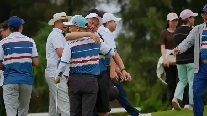 Tầm nh&igrave;n đưa Golf đến với Cộng đồng - X&oacute;a nh&ograve;a khoảng c&aacute;ch xem Golf l&agrave; m&ocirc;n thể thao qu&yacute; tộc- Ảnh 6.