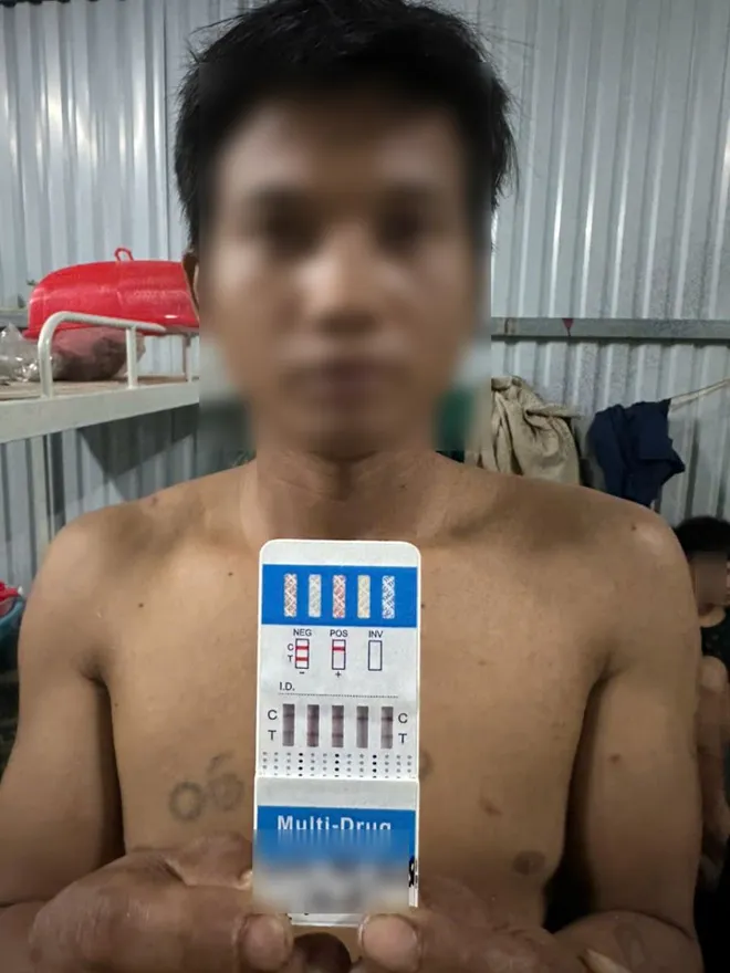 Trả công cho công nhân bằng ma túy, chủ thầu ở Phú Thọ bị khởi tố - Ảnh 3.