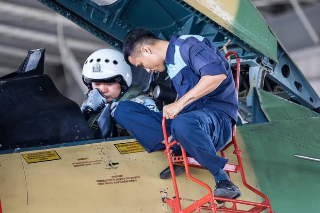 Không quân Việt Nam hoàn thành xuất sắc đợt diễn tập bắn, ném bom đạn thật tại Gia Lai - Ảnh 8.