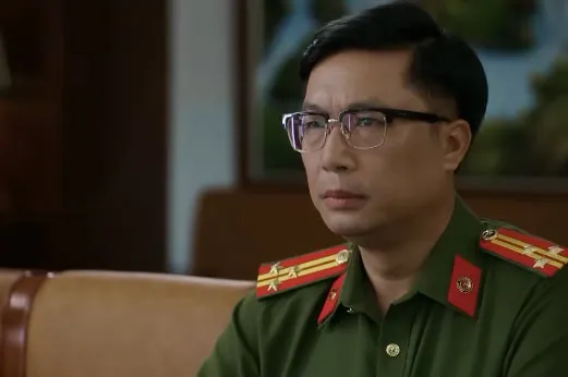 Lửa trắng - Tập 17: Đội chuyên án truy tìm "kẻ tha hóa", băng Hòa Công lục đục, anh em Cương đen bất hòa vì Lan- Ảnh 2.