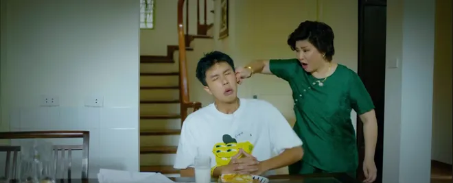 Mùa hè năm ấy - Tập 4: Phương bối rối khi lần đầu được Khánh nắm tay- Ảnh 18.