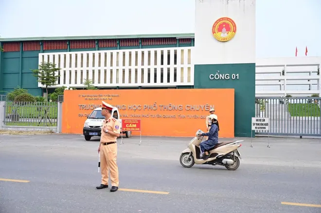 Hơn 300 thí sinh Tuyên Quang bước vào Kỳ thi lại tốt nghiệp THPT năm 2026 - Ảnh 1.
