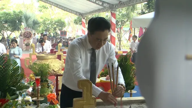 Tế vong linh các anh hùng nghĩa sĩ trận đầu kháng Pháp: Tri ân quá khứ, vững bước tương lai- Ảnh 5. Tế vong linh các anh hùng nghĩa sĩ trận đầu kháng Pháp: Tri ân quá khứ, vững bước tương lai- Ảnh 5.