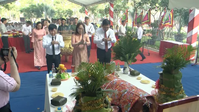 Tế vong linh các anh hùng nghĩa sĩ trận đầu kháng Pháp: Tri ân quá khứ, vững bước tương lai- Ảnh 4. Tế vong linh các anh hùng nghĩa sĩ trận đầu kháng Pháp: Tri ân quá khứ, vững bước tương lai- Ảnh 4.