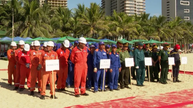 Nâng cao năng lực ứng phó sự cố tràn dầu trên biển- Ảnh 4. Nâng cao năng lực ứng phó sự cố tràn dầu trên biển- Ảnh 4.