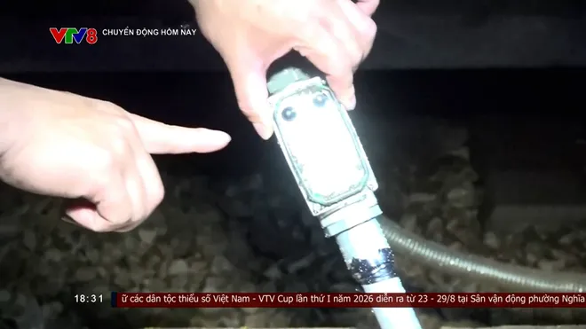 Phá đường dây rút trộm dầu diesel ngành đường sắt, khởi tố 22 đối tượng- Ảnh 4. Phá đường dây rút trộm dầu diesel ngành đường sắt, khởi tố 22 đối tượng- Ảnh 4.