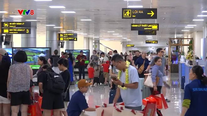 Chuyến bay đầu tiên Đồng Hới - Cam Ranh chính thức khai thác- Ảnh 9. Chuyến bay đầu tiên Đồng Hới - Cam Ranh chính thức khai thác- Ảnh 9.