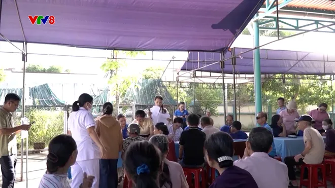 Đà Nẵng: Chăm sóc sức khỏe cho người dân vùng biển đảo- Ảnh 5. Đà Nẵng: Chăm sóc sức khỏe cho người dân vùng biển đảo- Ảnh 5.