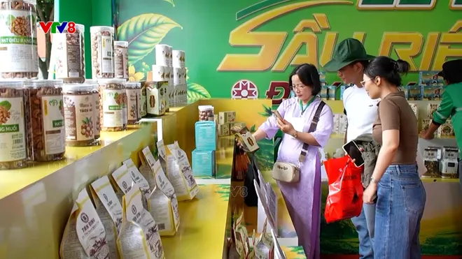 Đắk Lắk kiến tạo không gian kết nối để tiêu thụ nông sản- Ảnh 7. Đắk Lắk kiến tạo không gian kết nối để tiêu thụ nông sản- Ảnh 7.