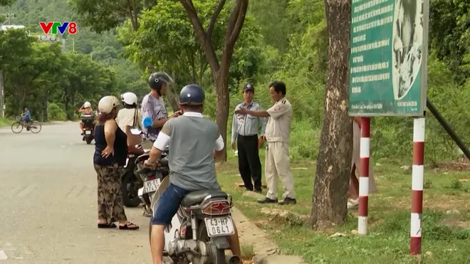 Cảnh báo khỉ hoang xâm nhập khu dân cư tại Sơn Trà- Ảnh 6. Cảnh báo khỉ hoang xâm nhập khu dân cư tại Sơn Trà- Ảnh 6.