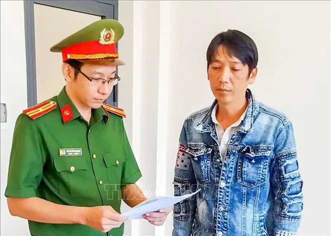 Khởi tố thêm 2 đối tượng trong vụ đưa lợn nhiễm bệnh bán ra thị trường - Ảnh 1.