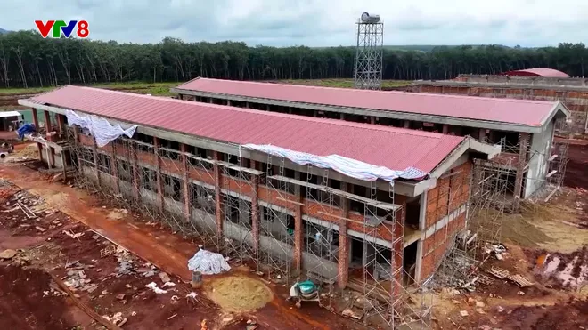 Trường học vùng biên Gia Lai chạy đua về đích trước năm học mới- Ảnh 1. Trường học vùng biên Gia Lai chạy đua về đích trước năm học mới- Ảnh 1.