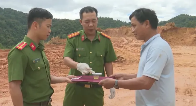 Đà Nẵng siết chặt vành đai phòng chống ma túy vùng biên giới- Ảnh 5. Đà Nẵng siết chặt vành đai phòng chống ma túy vùng biên giới- Ảnh 5.