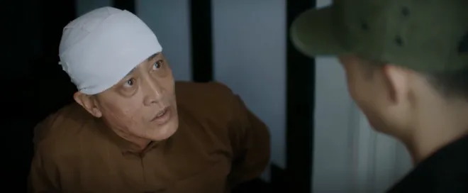 Lửa trắng - Tập 19: Thoát khỏi Viên vượn, Mai rơi vào bẫy của Lan, Lão Công tẩu thoát nhưng bị công an bắt tại nhà - Ảnh 20.
