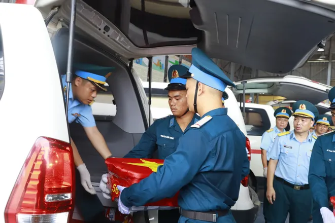 Hơn 7.000 mẫu sinh phẩm h&agrave;i cốt liệt sĩ về H&agrave; Nội gi&aacute;m định ADN - Ảnh 13.